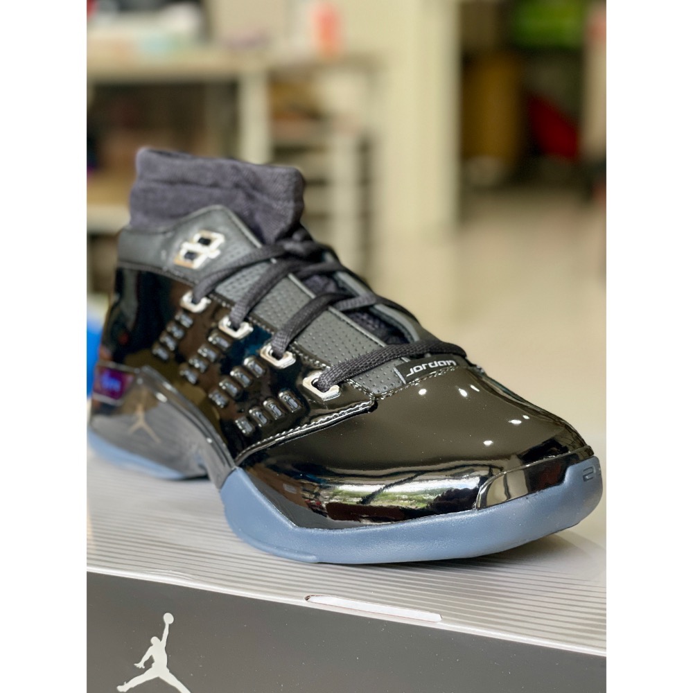 Jordan 17 low Black Patent-細節圖2