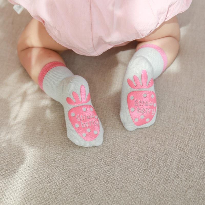 現貨 0-5歲寶寶水果造型點膠防滑襪子-細節圖4