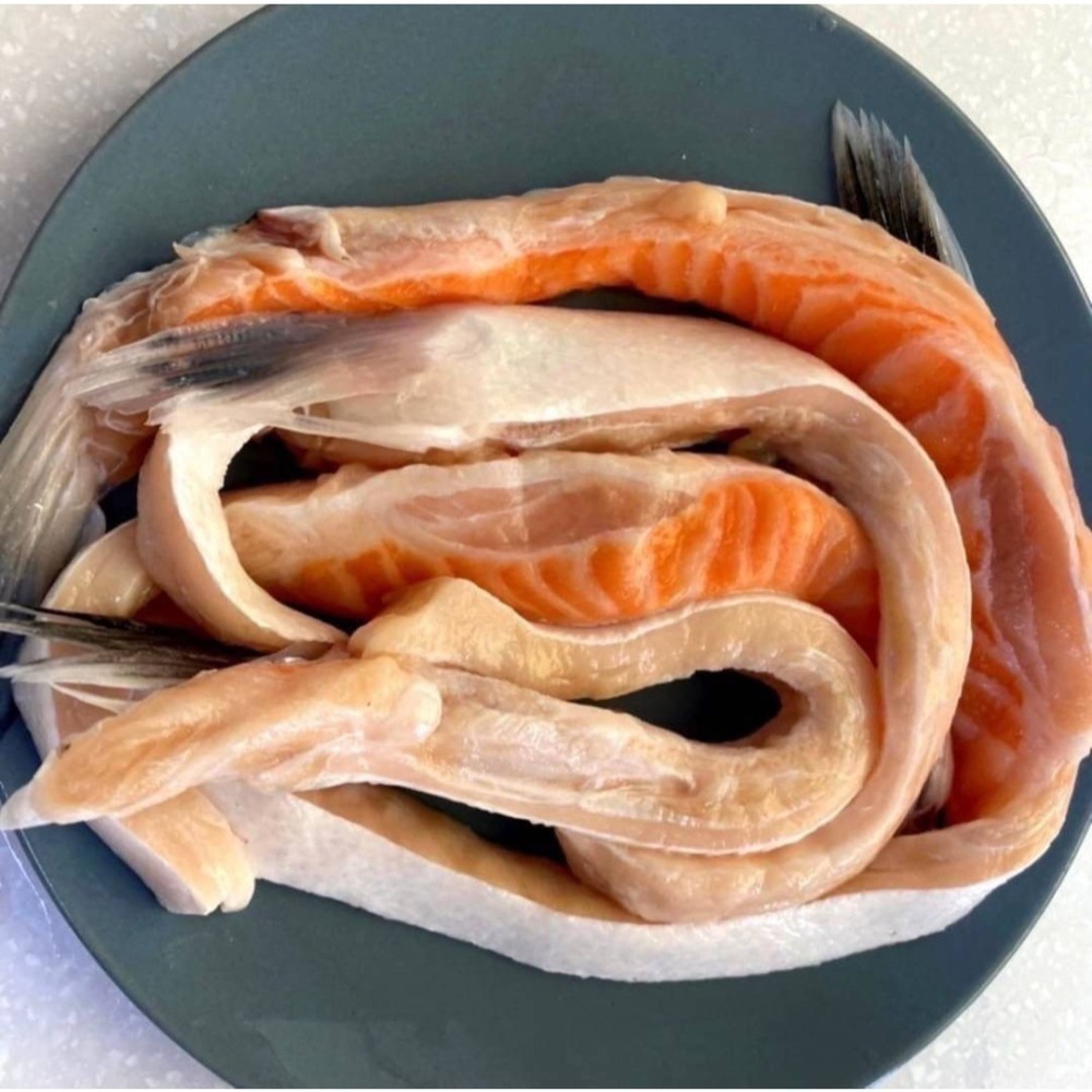 【極海鮮八號鋪】智利空運巨無霸XXL- A級鮭魚肚條-1kg/包 🔥露營烤肉、最霸氣最高檔食材-細節圖5