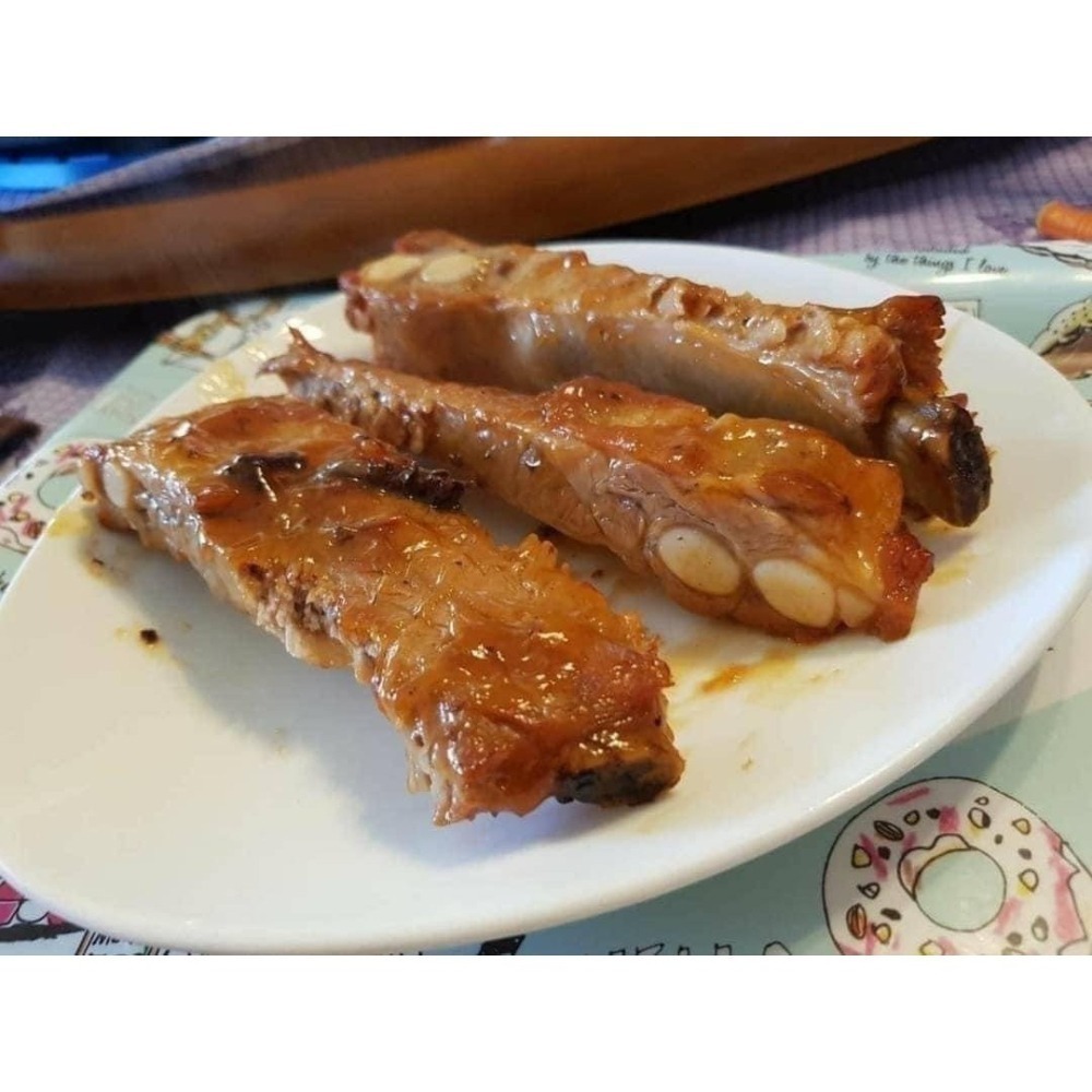 【極海鮮八號鋪】蜜汁豬肋排1000g±5%/包，帶骨、多汁的特殊口感，入口鮮嫩噴香，年菜、聚餐、露營烤肉-細節圖2