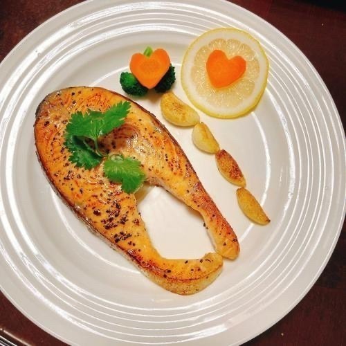 【極海鮮八號鋪】高品質智利鮭魚，230-250g/包💥真空包膜，15%薄冰-細節圖3