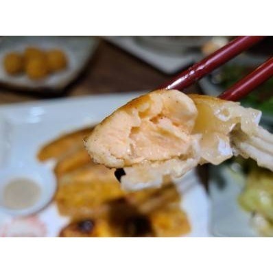 【極海鮮八號鋪】鮮嫩鮭魚腹條-500±10%/包-口感是軟嫩，椒鹽香煎、燒烤BBQ，淋上檸檬風味更佳!!-細節圖3