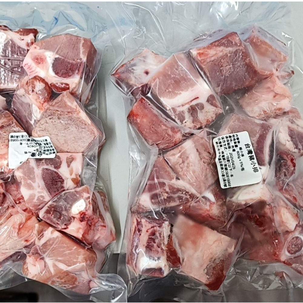 【極海鮮八號鋪】台灣生鮮豬小排切塊1包1斤-厚度大約3cm，連骨帶肉肥瘦均勻，適合蒸煮、燉煮等。冷凍包裝出貨-細節圖4