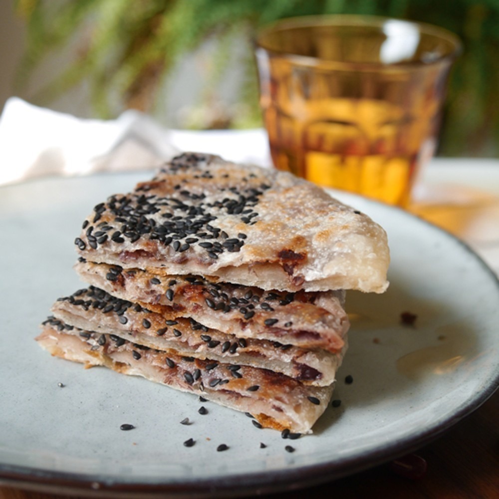 【極海鮮八號鋪】杰哥水餃X日光豆漿 萬丹紅豆/香濃青蔥鍋餅，上海餐廳必點，經典中式甜點，外脆內軟，餅皮越嚼越香-細節圖3