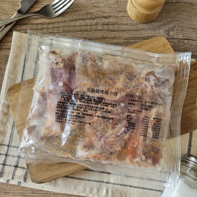 【極海鮮八號鋪】頂級燒烤豬小排400g/包_主廚特調獨門醃製，肉汁鮮甜，口感軟嫩，黃金肥瘦比例-烤肉或氣炸都非常美味！-細節圖3