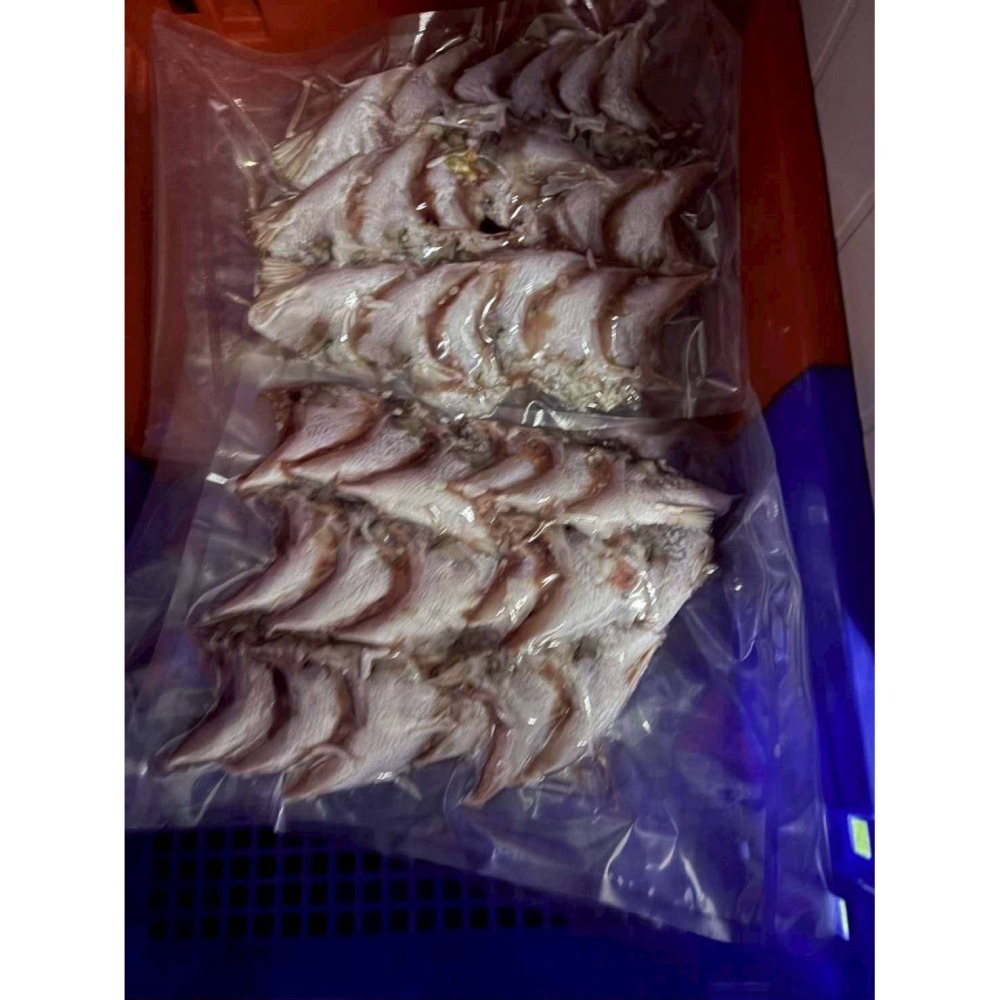 【極海鮮八號鋪】🇹🇼台灣金目鱸魚下巴💖1公斤裝，油脂豐富膠質多，煮魚湯或用烤真的超級好吃😋-細節圖6