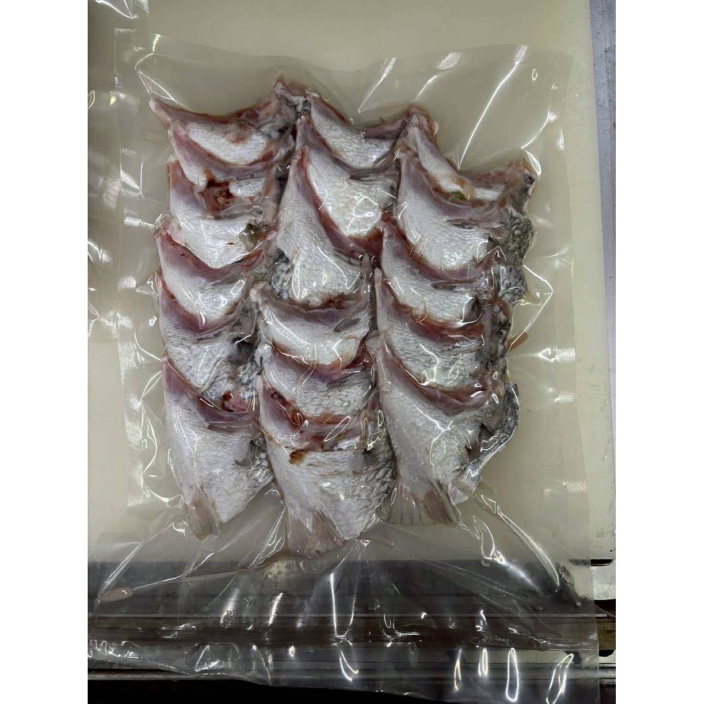 【極海鮮八號鋪】🇹🇼台灣金目鱸魚下巴💖1公斤裝，油脂豐富膠質多，煮魚湯或用烤真的超級好吃😋-細節圖7