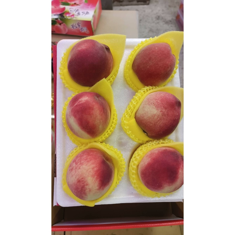 【極海鮮】 台灣紅鈴水蜜桃禮🍑1010g ±10%/ 盒🍑一口咬下夏天的甜香、嫩、汁感豐富，而且尾韻清爽，滿滿桃香-細節圖2