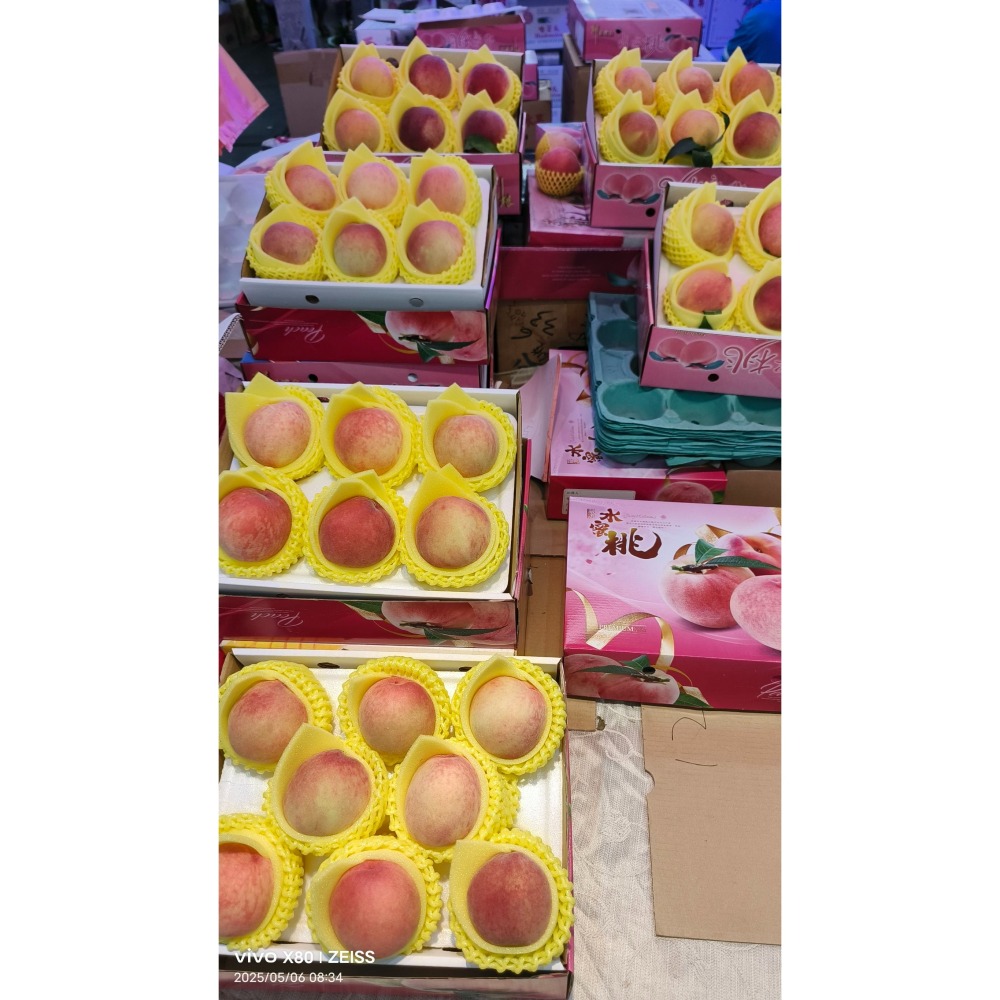 【極海鮮】 台灣紅鈴水蜜桃禮🍑1010g ±10%/ 盒🍑一口咬下夏天的甜香、嫩、汁感豐富，而且尾韻清爽，滿滿桃香-細節圖6
