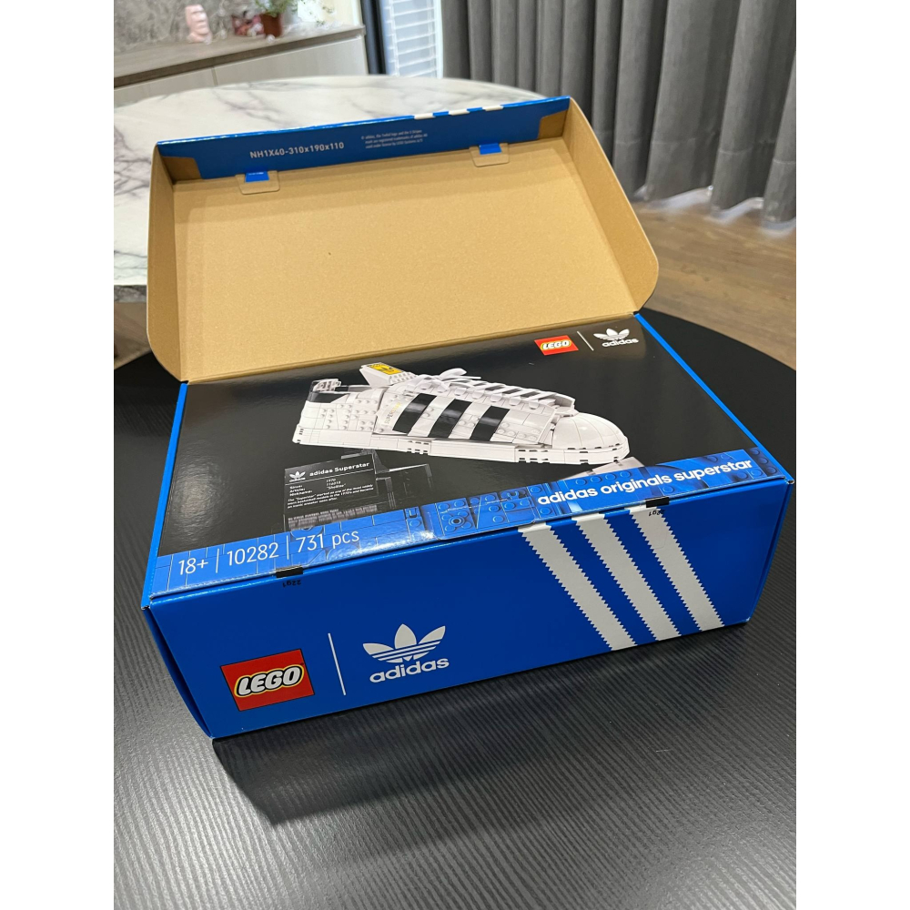 LEGO 樂高積木 10282 Icons系列 愛迪達鞋 全新未拆 絕版商品-細節圖2