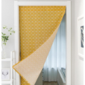 黃色棋盤門簾