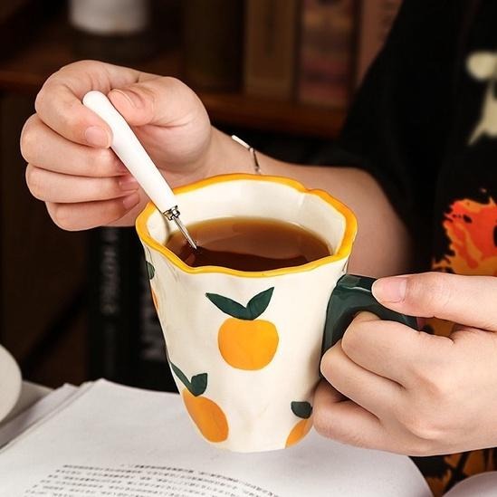 【HUAHUA】韓系陶瓷馬克杯 手捏不規則花朵咖啡杯 高顏值鬱金香水杯 女生 橘子牛奶杯 小白花杯子-細節圖3