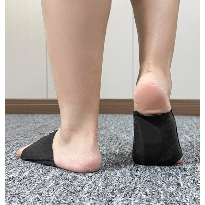 【QIDINA】1盒2入-減壓親膚舒適矽膠足弓支撐墊 / 足弓墊 襪子 襪套 鞋墊 鞋子 拖鞋 涼鞋 久站鞋墊 氣墊鞋墊-細節圖9