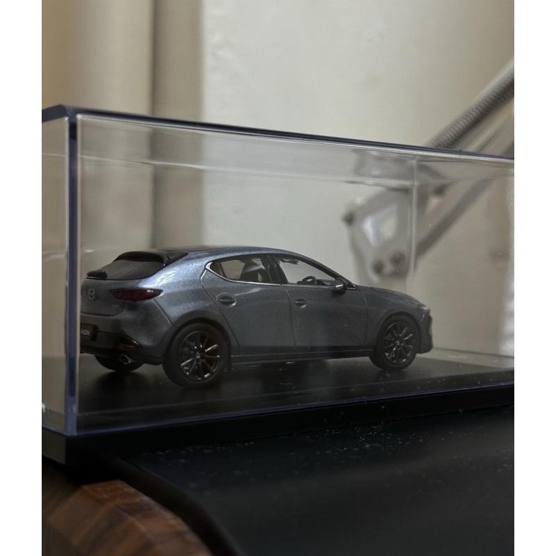 Mazda 3 五門 四代 原廠模型車 1/43-細節圖8