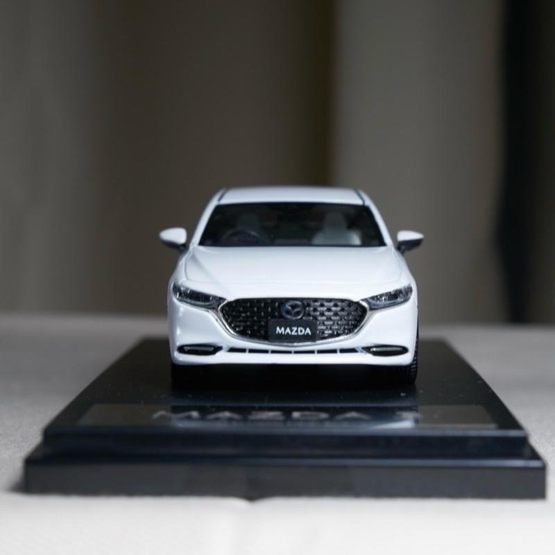 Mazda 3 四門 四代 原廠 模型車 1/43 現貨-細節圖2