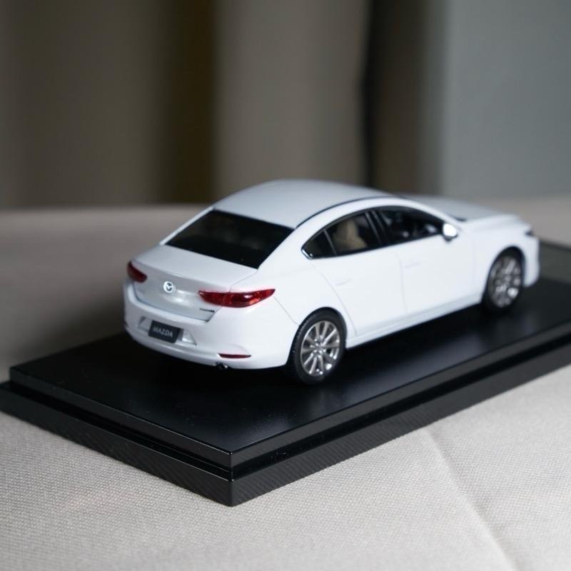 Mazda 3 四門 四代 原廠 模型車 1/43 現貨-細節圖3