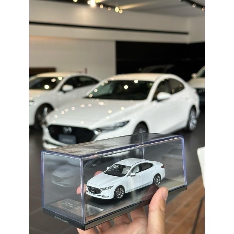 Mazda 3 四門 四代 原廠 模型車 1/43 現貨-細節圖4