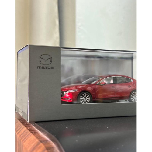 Mazda 3 四門 四代 原廠模型車 1/43 *瑕疵品*