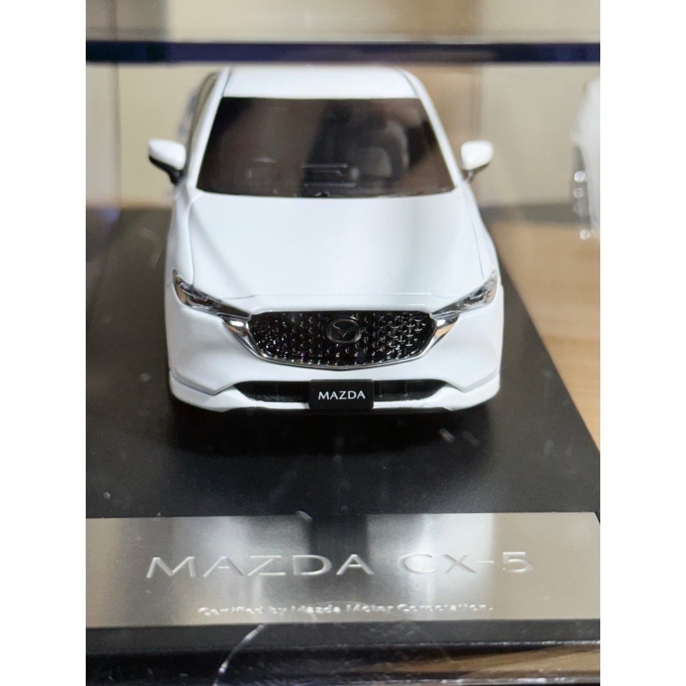 ￼Mazda CX-5 1/43 原廠 模型車 頂規版 (同2025 25T AWD GT PREMIUM）-細節圖4