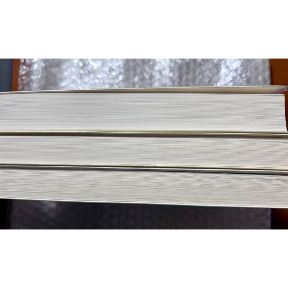 【二手】山茶花文具店+閃亮亮共和國+山茶花情書｜小川糸-細節圖2