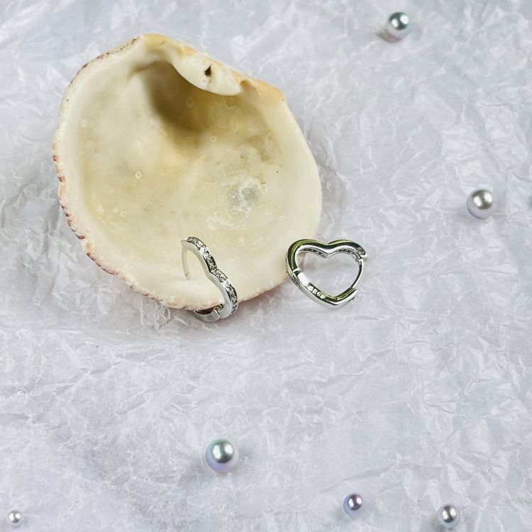 耳環 耳扣 耳圈 易扣耳環 易扣式耳環 滿鑽耳環 鋯石微鑲 鏤空愛心  ＊花漾美人＊嚴選-細節圖6