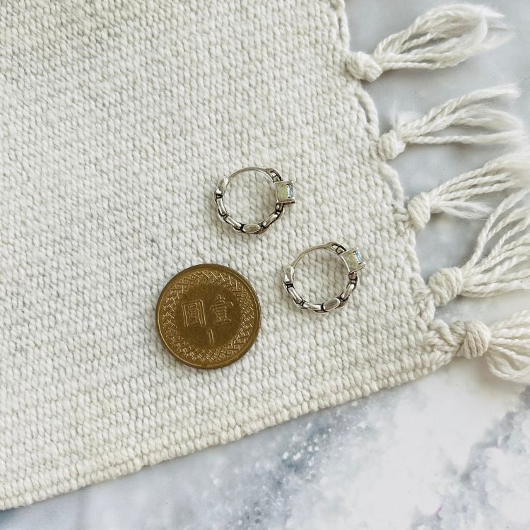 耳環 耳扣 耳圈 易扣式耳環 易扣耳環 透亮海藍方塊 復古泰銀感 鍊條設計 台灣現貨  ＊花漾美人＊嚴選-細節圖7