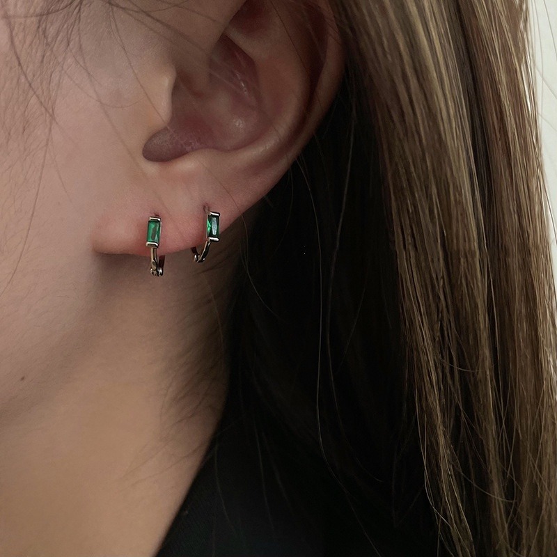 耳環 耳扣 耳圈 易扣耳環 易扣式耳環 綠寶石耳環 台灣現貨  ＊花漾美人＊嚴選-細節圖2