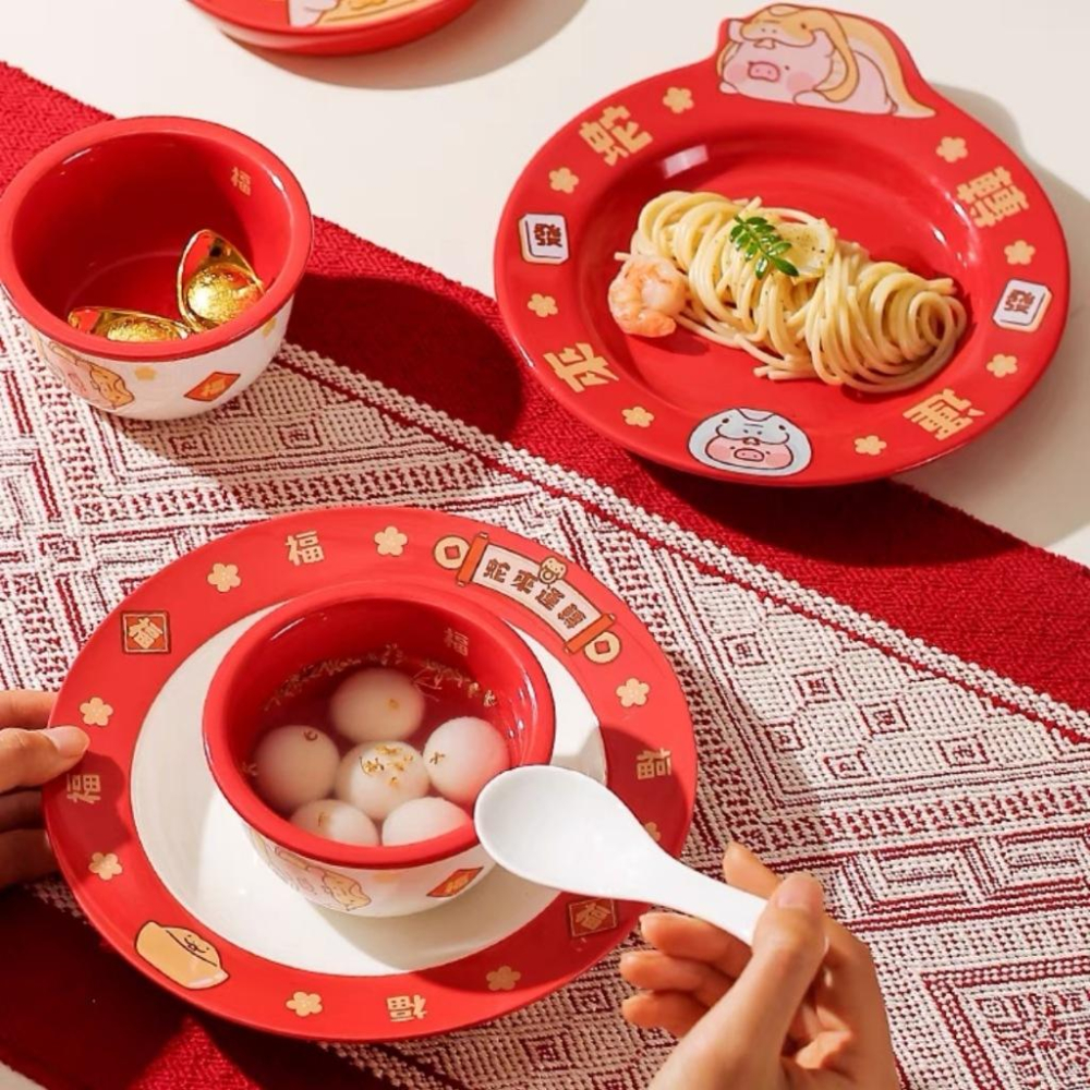 🔥預購🔥川島屋 罐頭豬 LuLu豬 新年碗盤 餐具 套裝 送禮自用 喬遷禮-細節圖4