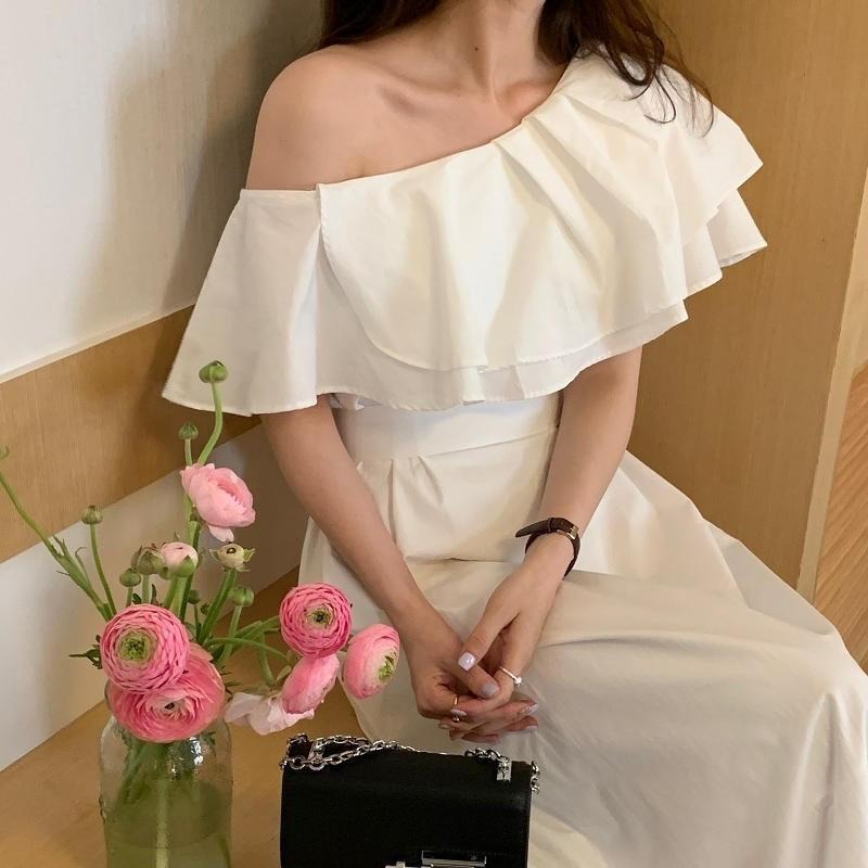 【A1096】氣質斜肩荷葉邊度假洋裝 海邊洋裝 顯瘦鎖骨洋裝 夏日洋裝 一件式洋裝 婚禮洋裝-細節圖3