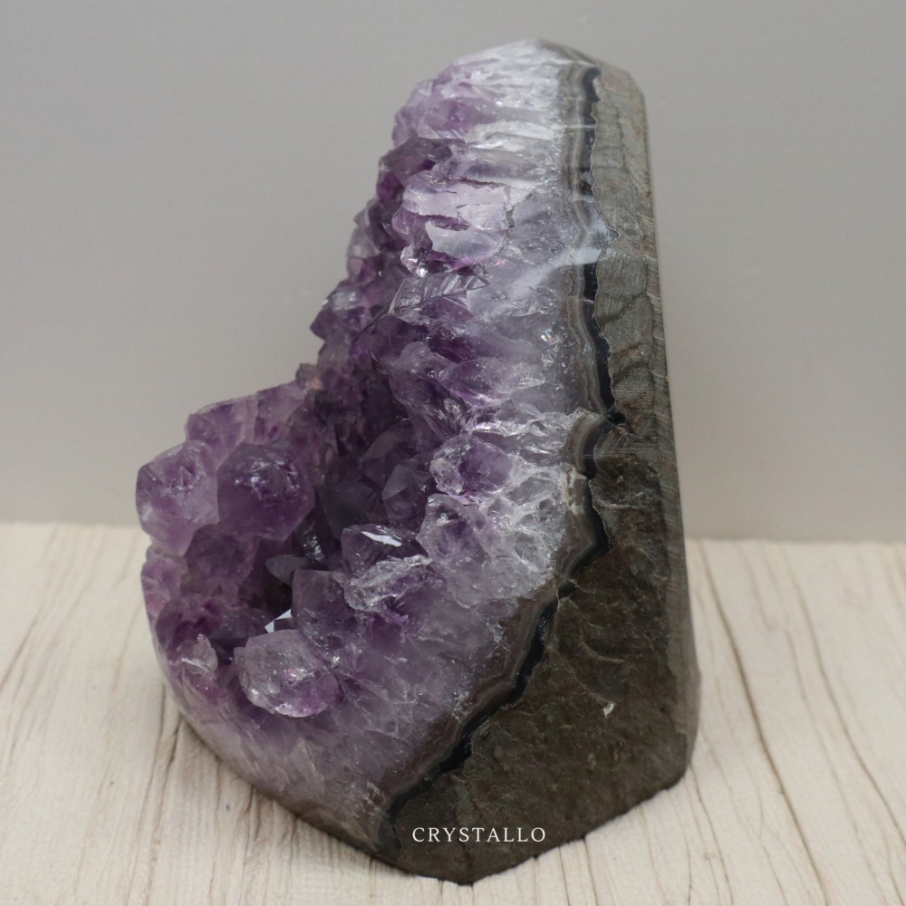 CRYSTALLO-紫晶鎮 #70040 大牙 有影山 水晶層厚 千層瑪瑙邊 本商品頁圖片皆為同一個晶鎮-細節圖2