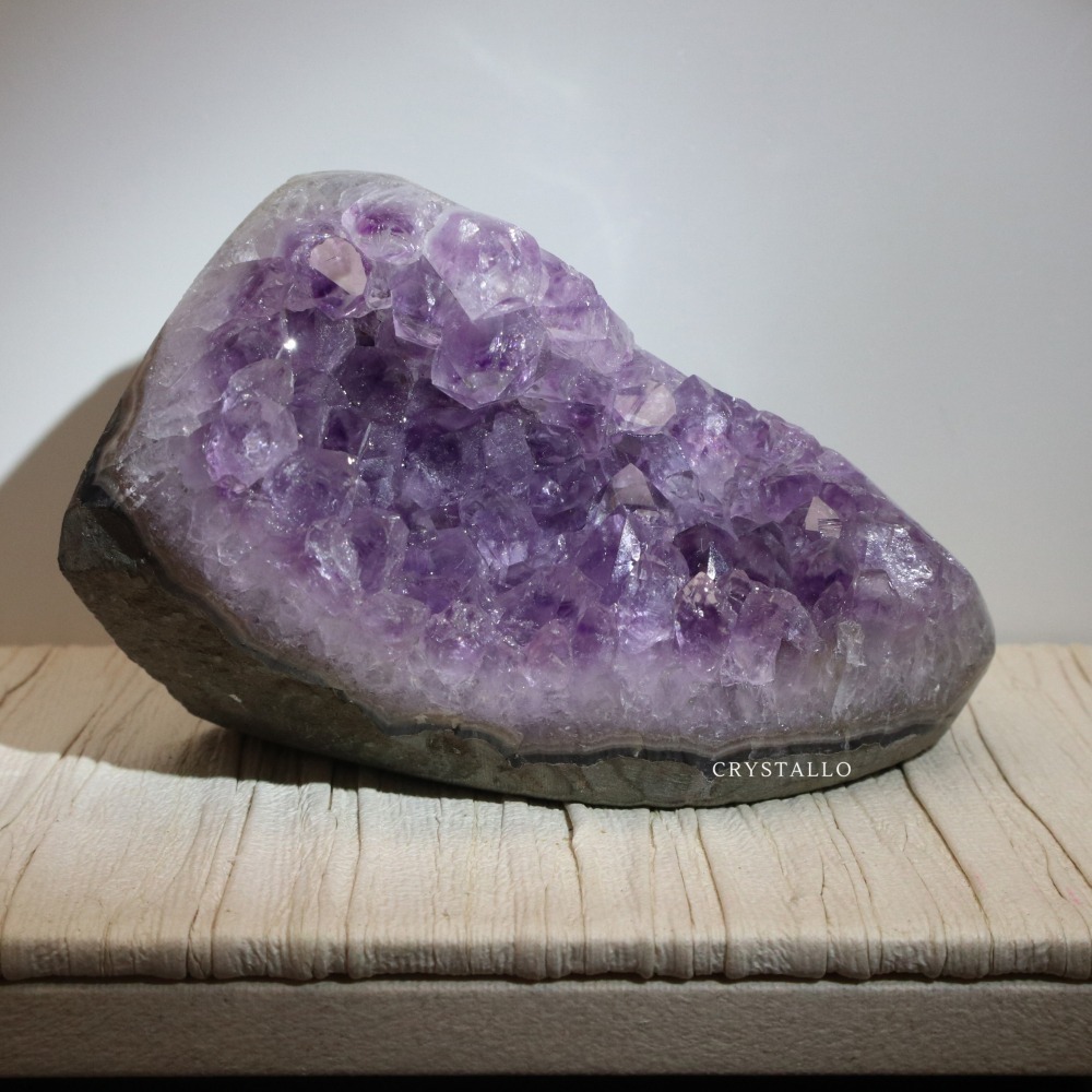 CRYSTALLO-紫晶鎮 #70040 大牙 有影山 水晶層厚 千層瑪瑙邊 本商品頁圖片皆為同一個晶鎮-細節圖6