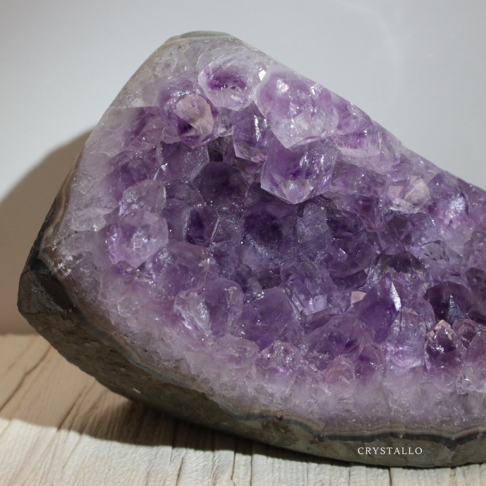 CRYSTALLO-紫晶鎮 #70040 大牙 有影山 水晶層厚 千層瑪瑙邊 本商品頁圖片皆為同一個晶鎮-細節圖7