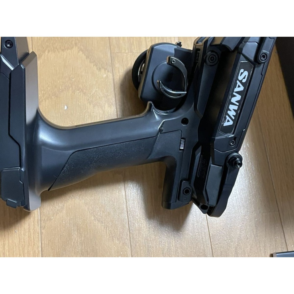 (中古品) SANWA M17 2.4GHz SANWA 發射器(含中古RX-493i接收器x1)-細節圖4