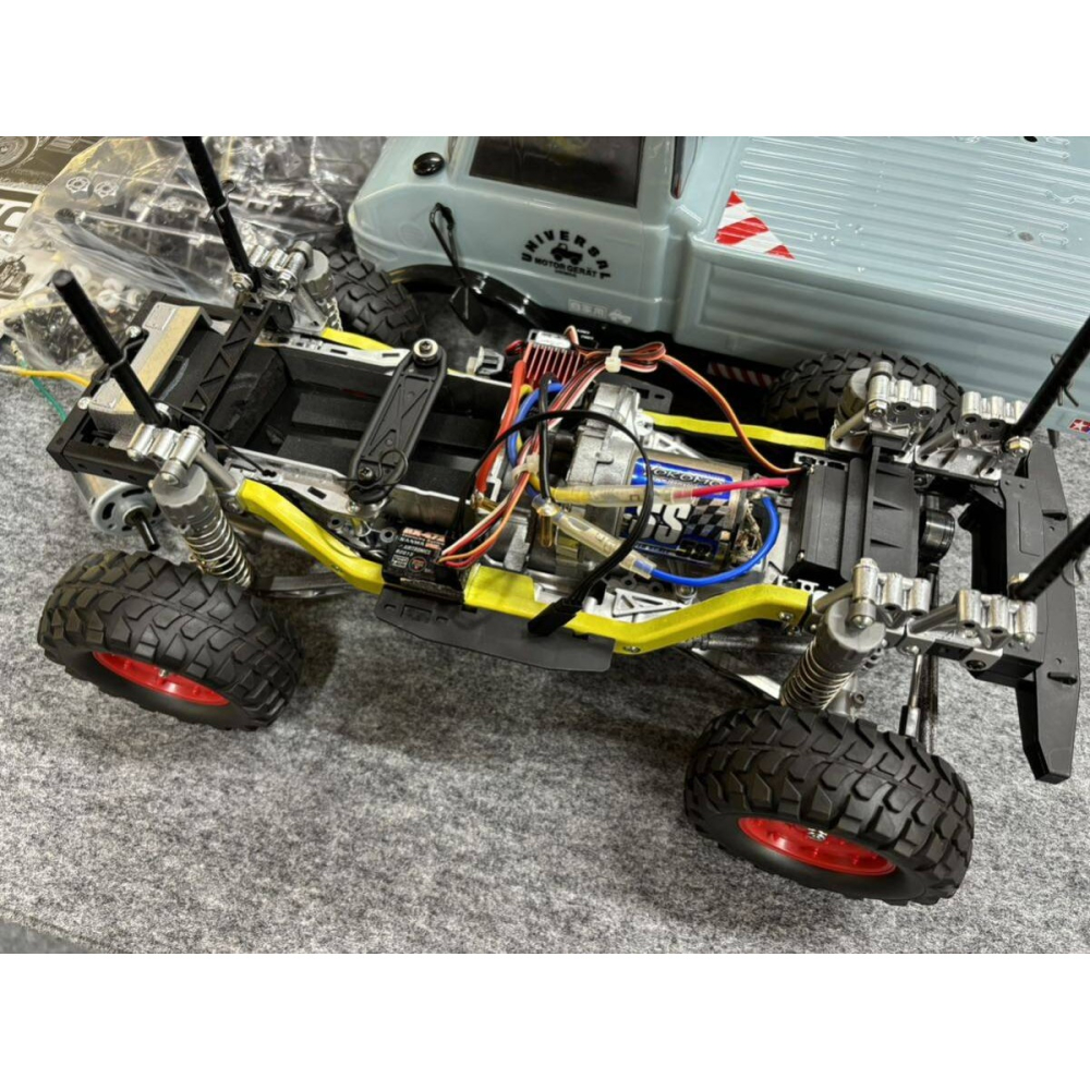(中古品) 1/10 RC Tamiya 賓士烏尼莫克406  CC-02 底盤+車身-細節圖6