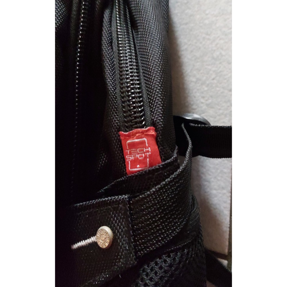 High Sierra 17＂ 多功能後背包 電腦包 運動背包 登山背包 43L-細節圖2