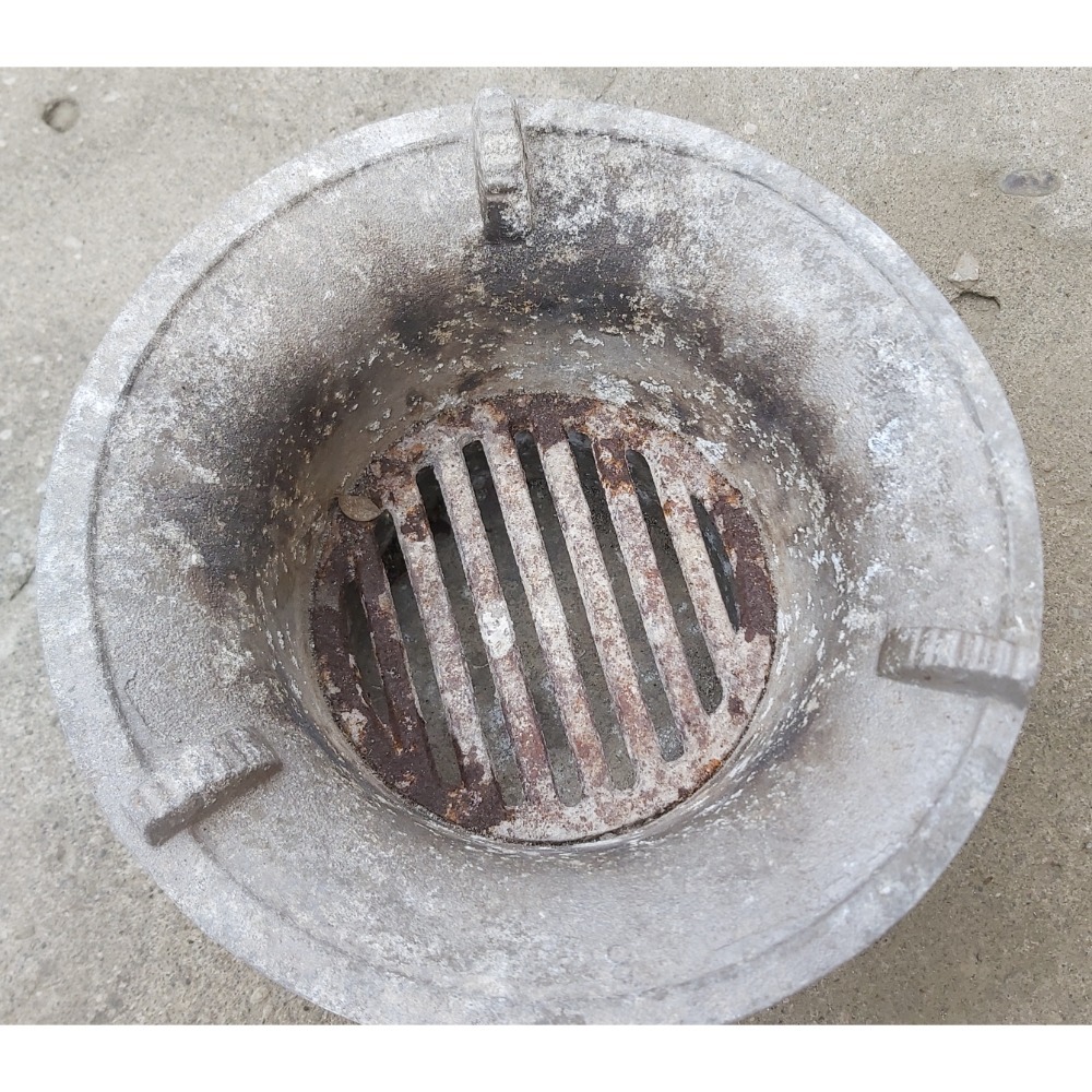 傳統鑄造烘爐 炭烤爐 鑄鋁烘爐 烤肉爐 取暖圍爐（二手）-細節圖2