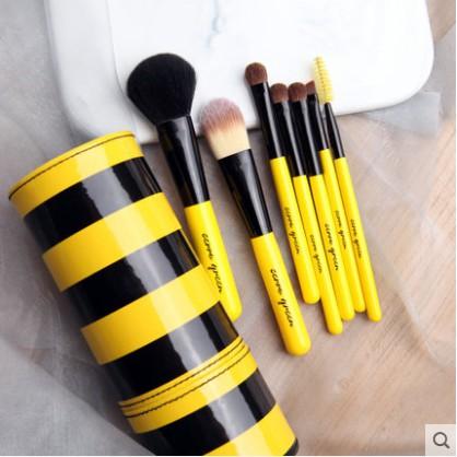 【sw.shop】🔥現貨實拍🔥 Cerro Queen 超柔軟小馬毛  腮紅刷粉底刷 設計款刷具筒-細節圖4