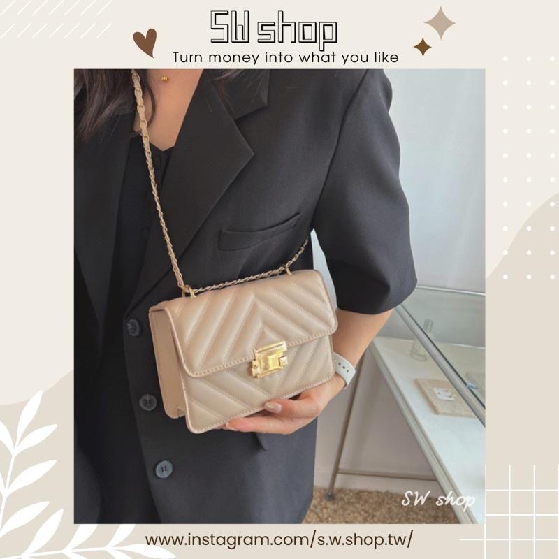 【sw.shop】🔥現貨+預購實拍🔥鏈條格紋小方包 2023新款 格菱包 斜背包 側背包 女包 單肩包 鎖扣包 鏈條包-細節圖2