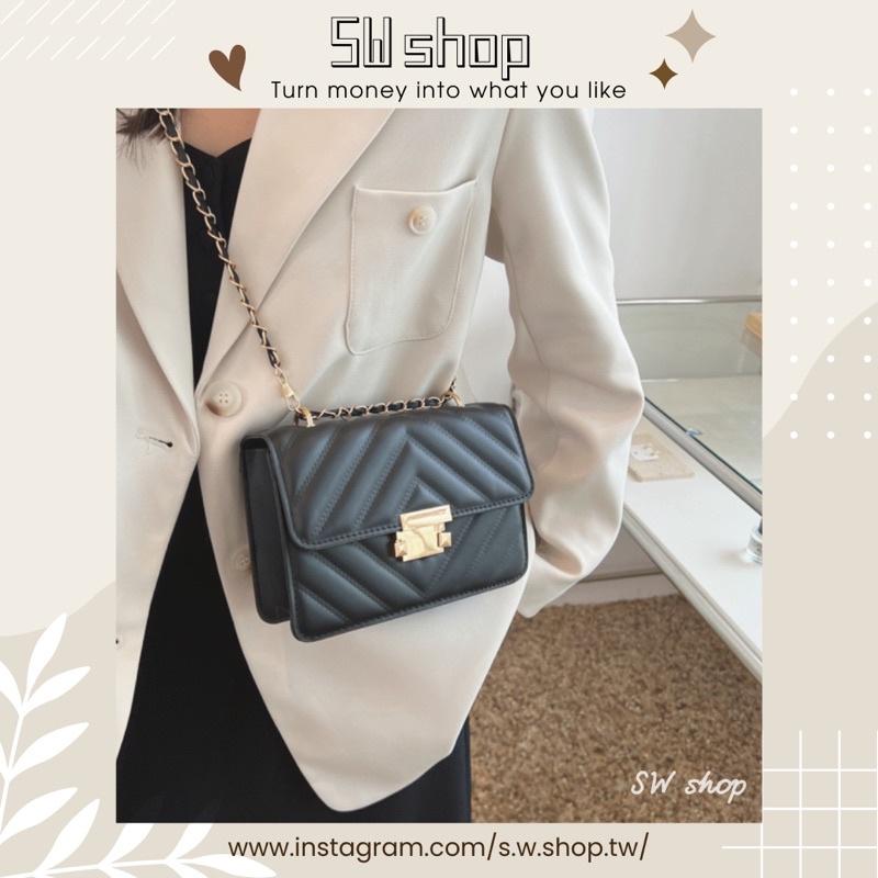 【sw.shop】🔥現貨+預購實拍🔥鏈條格紋小方包 2023新款 格菱包 斜背包 側背包 女包 單肩包 鎖扣包 鏈條包-細節圖3