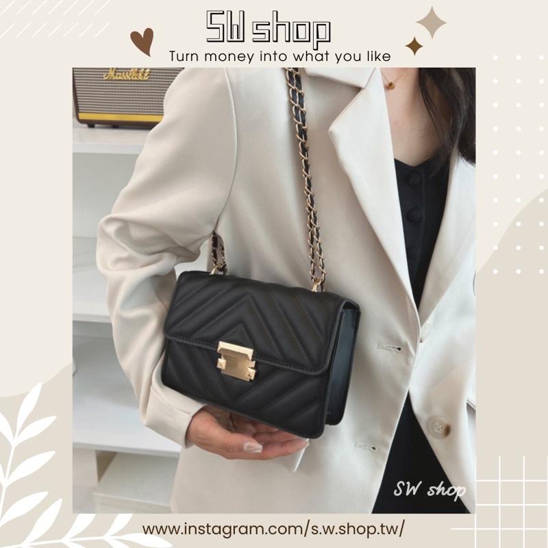 【sw.shop】🔥現貨+預購實拍🔥鏈條格紋小方包 2023新款 格菱包 斜背包 側背包 女包 單肩包 鎖扣包 鏈條包-細節圖4