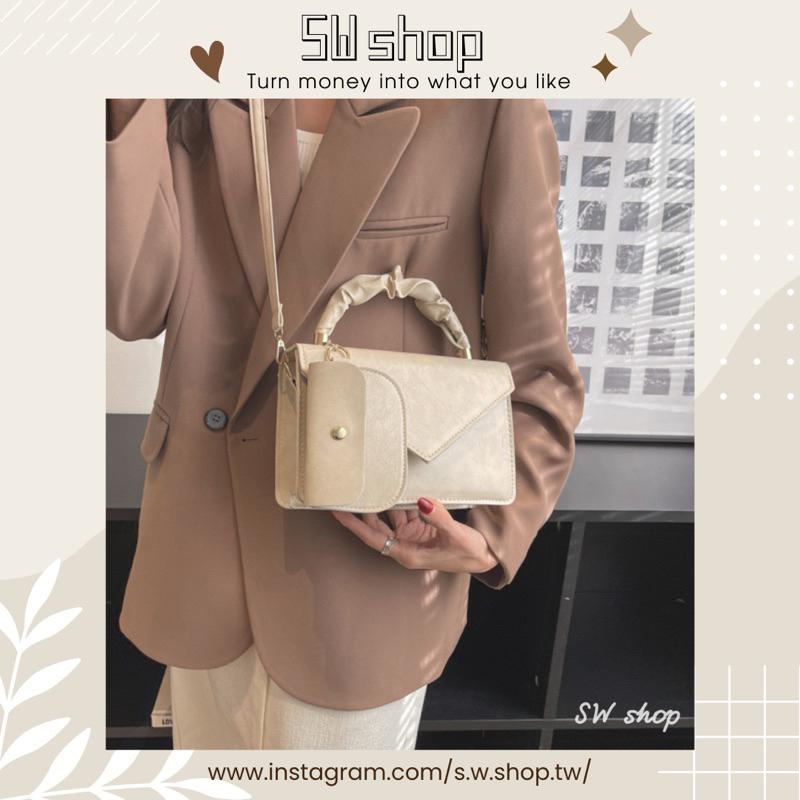 【sw.shop】🔥現貨+ 預購實拍🔥復古簡約信封包 2023新款 信封包 小方包 側背包 女包 單肩包 磁扣包 復古包-細節圖6