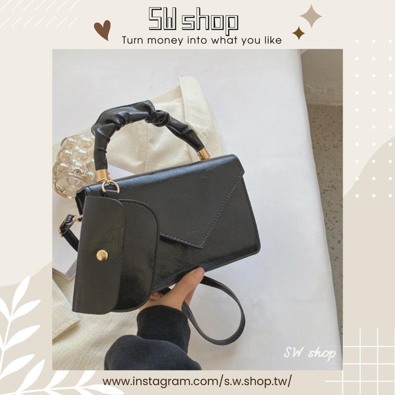 【sw.shop】🔥現貨+ 預購實拍🔥復古簡約信封包 2023新款 信封包 小方包 側背包 女包 單肩包 磁扣包 復古包-細節圖7