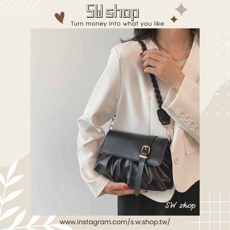 【sw.shop】🔥預購實拍🔥素面水餃包腋下包 2022新款 水餃包 斜背包 側背包 女包 單肩包 磁扣包 質感包 腋下-細節圖2