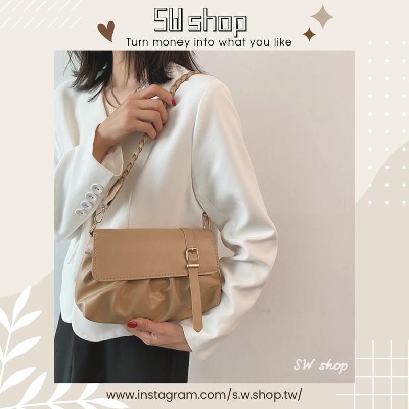 【sw.shop】🔥預購實拍🔥素面水餃包腋下包 2022新款 水餃包 斜背包 側背包 女包 單肩包 磁扣包 質感包 腋下-細節圖3