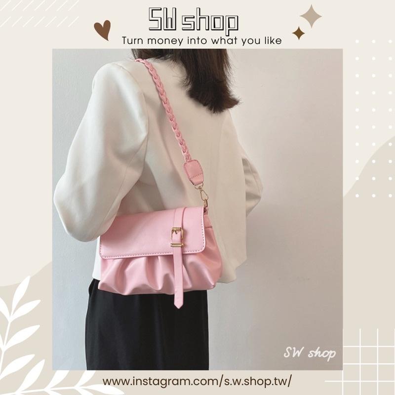 【sw.shop】🔥預購實拍🔥素面水餃包腋下包 2022新款 水餃包 斜背包 側背包 女包 單肩包 磁扣包 質感包 腋下-細節圖5