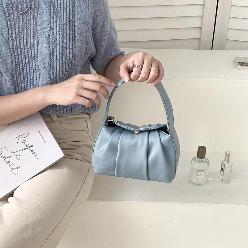 【sw.shop】🔥台灣出貨🔥四色皺褶雲朵包 2024 新款 雲朵包 斜背包 側背包 女包 單肩包 皺褶包 質感包-細節圖3