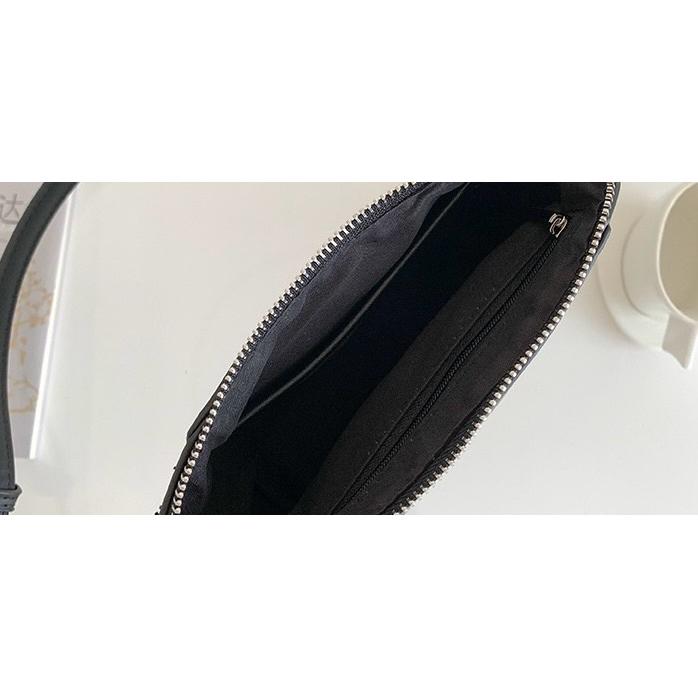 【sw.shop】🔥台灣出貨🔥經典不敗款貝殼包 2024 新款 貝殼包 斜背包 側背包 女包 單肩包 經典款 質感包-細節圖9