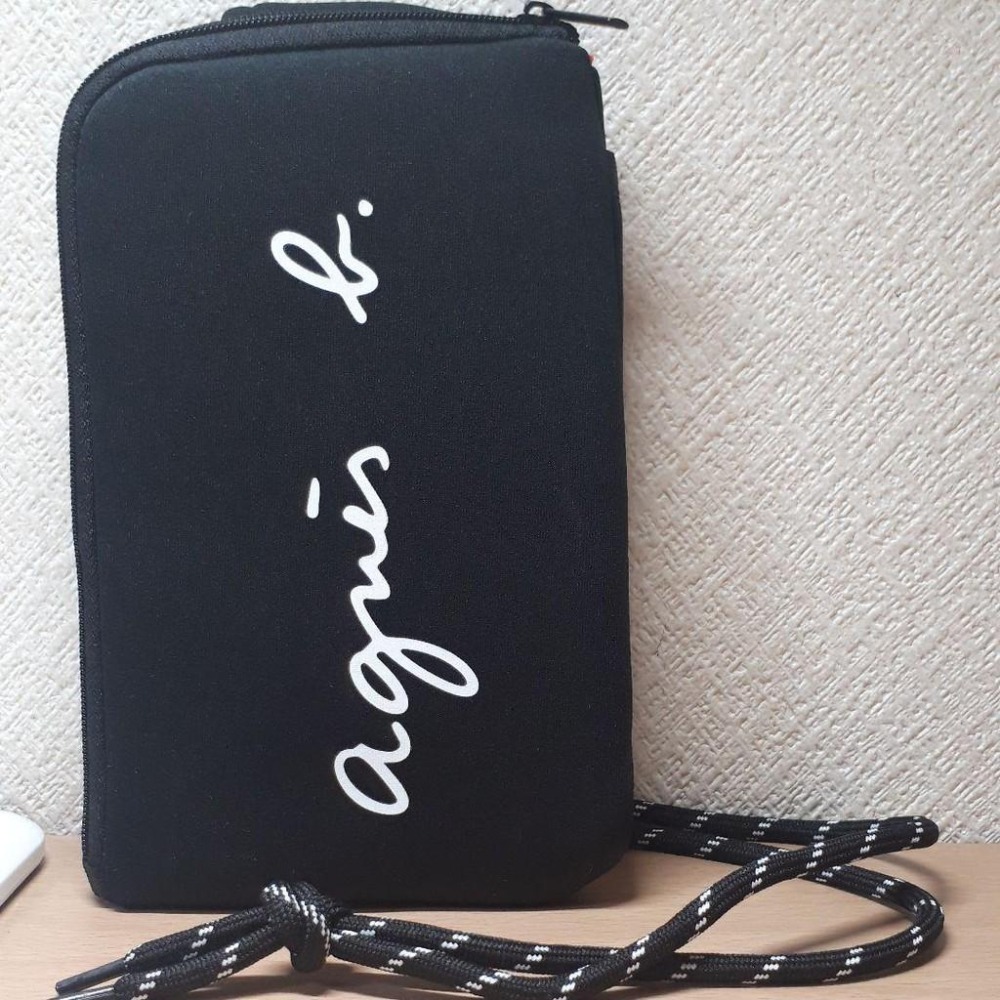 袋我走【agnes.b 黑色小側背包/手機袋】-細節圖6