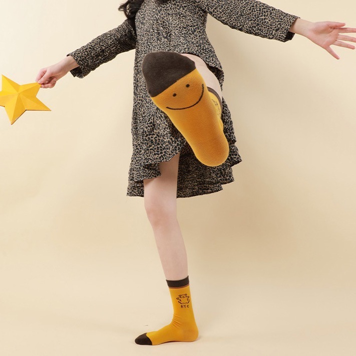 VYPST 現貨 趣味Hello系列中筒襪 純棉襪 素色 長襪 襪子 百搭必備 交換禮物 生日禮物 情人節禮物-細節圖8