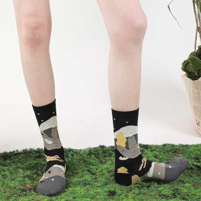 VYPST 現貨 插畫露營系列中筒襪 純棉襪 素色 長襪 襪子 百搭必備 交換禮物 生日禮物 情人節禮物-細節圖7